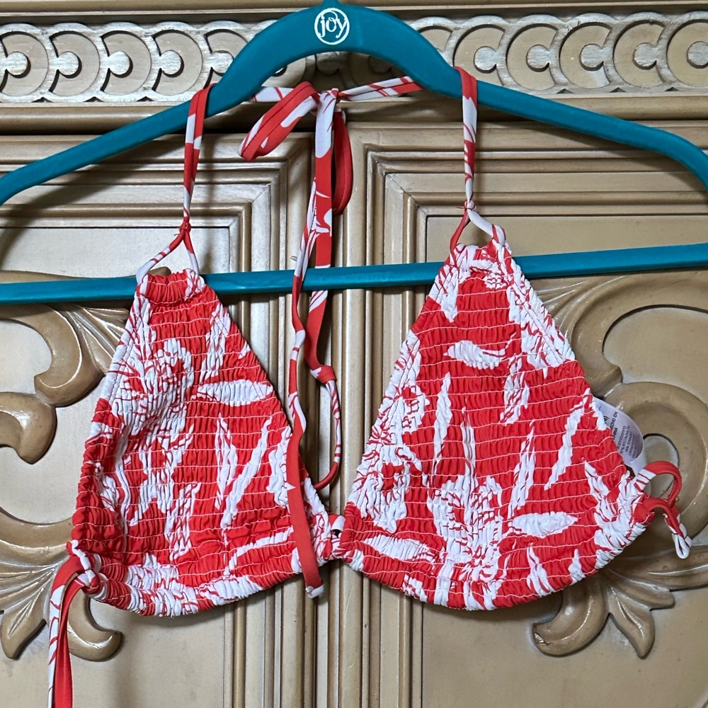 Time & Tru bikini top triangle floral textured padding can be added guc 12/14 L
